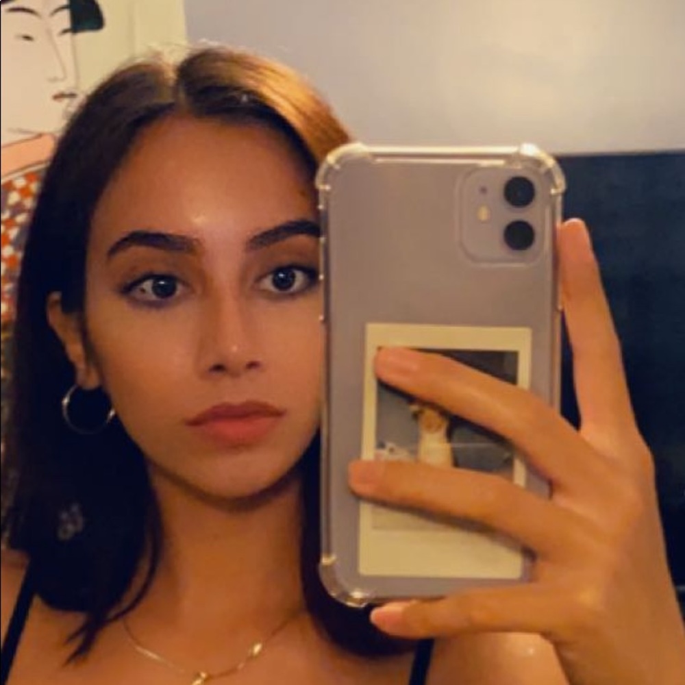 Meet your Posher, Briana
